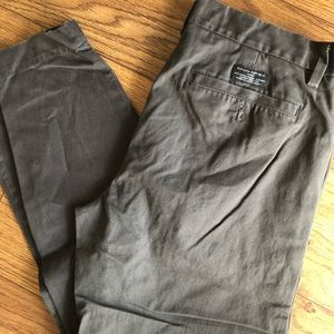 Men’s banana pants